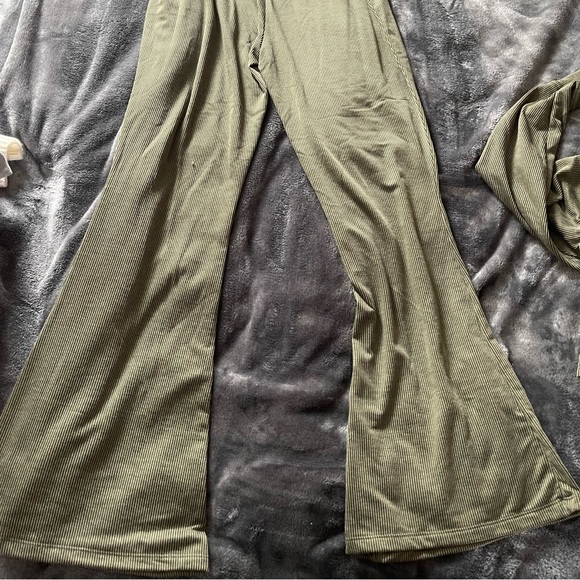 NWT Ribbed Colsie Pajama Set - Picture 5 of 8